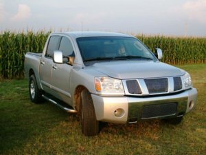 2004_nissan_titan_se_crew_cab_2wd-pic-14937.jpeg