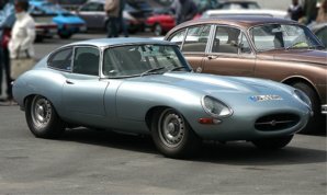 800px-Jaguar_E-Type_(16.06.2007).jpg