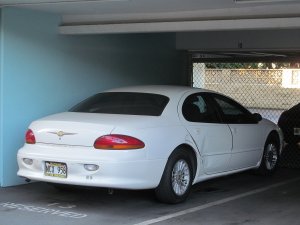 1920px-2004_Chrysler_Concorde_LXi_27855267891.jpg