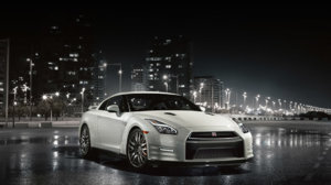 2016-nissan-gtr-sports-car-urban-night-scene-pearl-white-side-view.jpg
