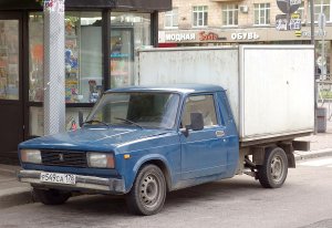 1200px-VAZ-2105_Kastenwagen.jpg
