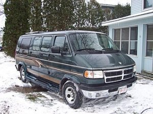 Dodge_Ram_Van.jpg