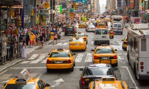taxis_on_crowded_street.jpg