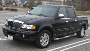 1200px-2002_Lincoln_Blackwood_1.jpg