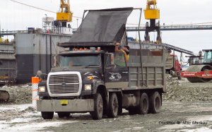 FordL-SeriesTwinsteer.jpg