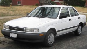 Nissan_Sentra_E_sedan.jpg