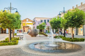 cilento-outlet-village.jpg