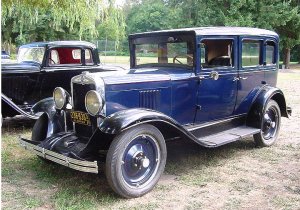 Chevrolet_sedan_1929_Rick_Feibusch_2010.jpg