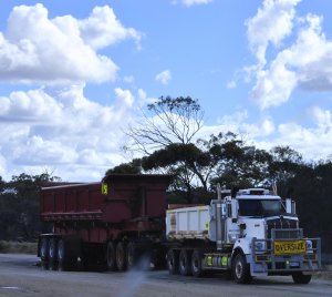 KenworthC508PullingC540Trailers.jpg