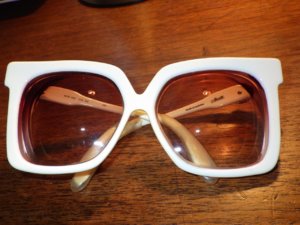sunglass.jpg