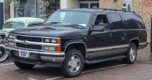 1998_Holden_Suburban_1500_V8_57.jpg