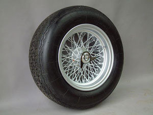 Lamborghini-Islero-Tires.JPG