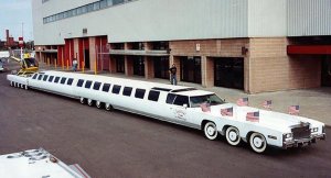 the-longest-limousine-in-the-world-v0-rmtrvo3xcufd1.jpeg