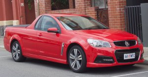 2014_Holden_Ute_VF_MY14_SV6_utility_2018-10-01_01.jpg