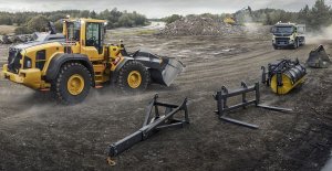 volvo-show-attachment-wheel-loader-2324x1200.jpg