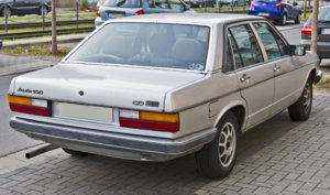 Audi_100_C2_rear_20101120.jpg