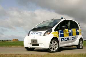 mitsubishi-i-miev-uk-police-car-04.jpg