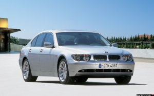 BMW-7-series-2002-1920x1200-003.jpg