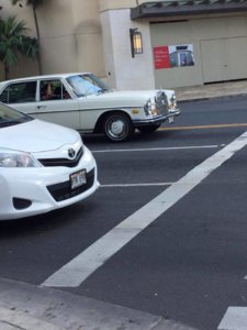 hawaiicars1.jpg