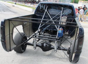 drag-race-dodge-ram-gutted-bed.jpg