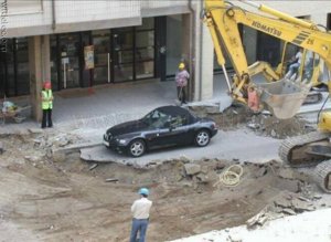 weird_car_crashes_640_24.jpg