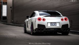 godzilla_big_thumb_077f51630381639b68533d561ad5ecd2.jpg