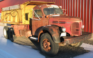 Reo50TShdDumpBW1.jpg