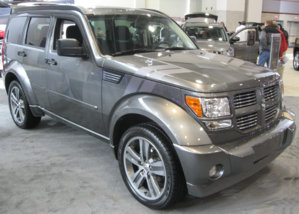 2011_Dodge_Nitro_Detonator_--_2011_DC.jpg