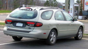 00-05_Ford_Taurus_wagon.jpg