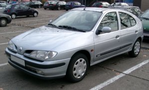 Renault_Megane_front_20080104.jpg