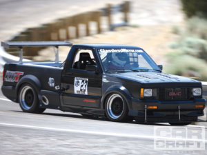 ccrp_1011_07_o-virginia_city_hill_climb_341_challenge-1991_GMC_syclone.jpg