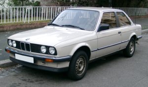 BMW_E30_front2_20080127.jpg