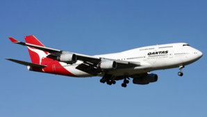 Boeing-747-438-VH-OJA-City-of-Canberra-ML-19-2-08-625.jpg