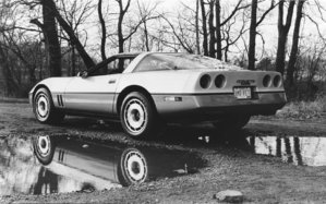 1985-Chevrolet-Corvette-Image-001-1680.jpg