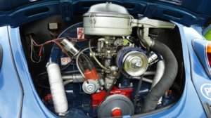 vw_beetle___engine_bay_by_arek_ogf-d599hd9.jpg