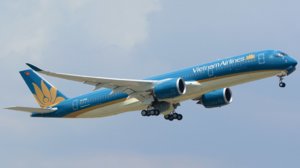Vietnam_Airlines_Airbus_A350-941_VN-A886.jpg