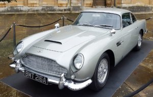 Aston_Martin_DB5_Skyfall.jpg