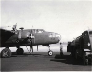 stork_eglin_b_25_refuel.JPG