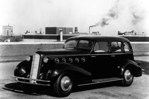 1934-LaSalle-Sedan.jpg