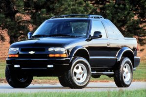 1999-Chevrolet-Blazer-Image-SUV_03-1600.jpg