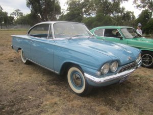 1280px-1963_Ford_Consul_Capri_335_Coupe.jpg