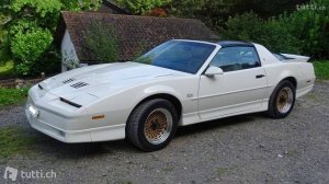 pontiac-trans-am-gta-1988.jpg