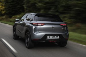 3-ds-3-e-tense-2019-fd-hero-rear.jpg