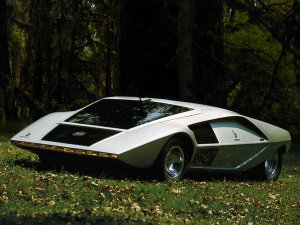 lancia_stratos_zero_concept_4.jpg