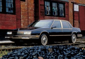 buick_lesabre_1987_images_1_b.jpg