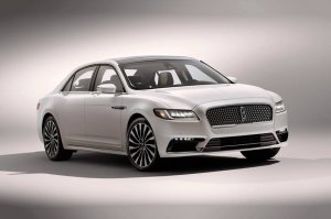 2018_lincoln_continental_sedan_black-label_fq_oem_3_815.jpg