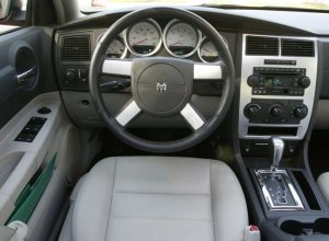 07Charger2.jpg