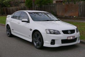 2012_Holden_Commodore_VE_II_MY125_SS_Z_Series_sedan_2015-07-10_01.jpg