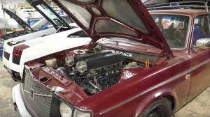 volvo-engine-swap-from-2jz-to-lambo-v10.jpg