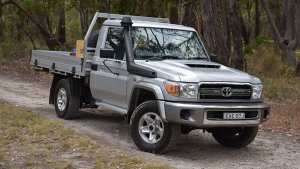 2020-Toyota-Landcruiser-LC79-1001x565p.jpg